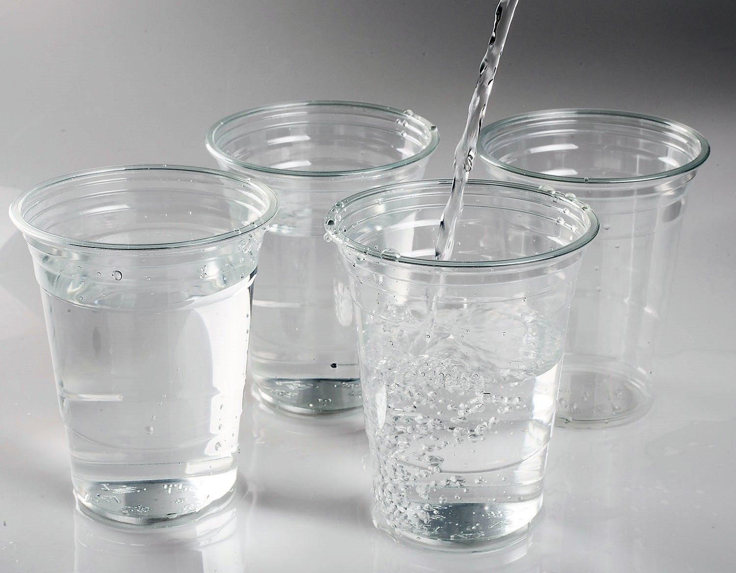 180cc 一次性透明塑料杯子 (100个)